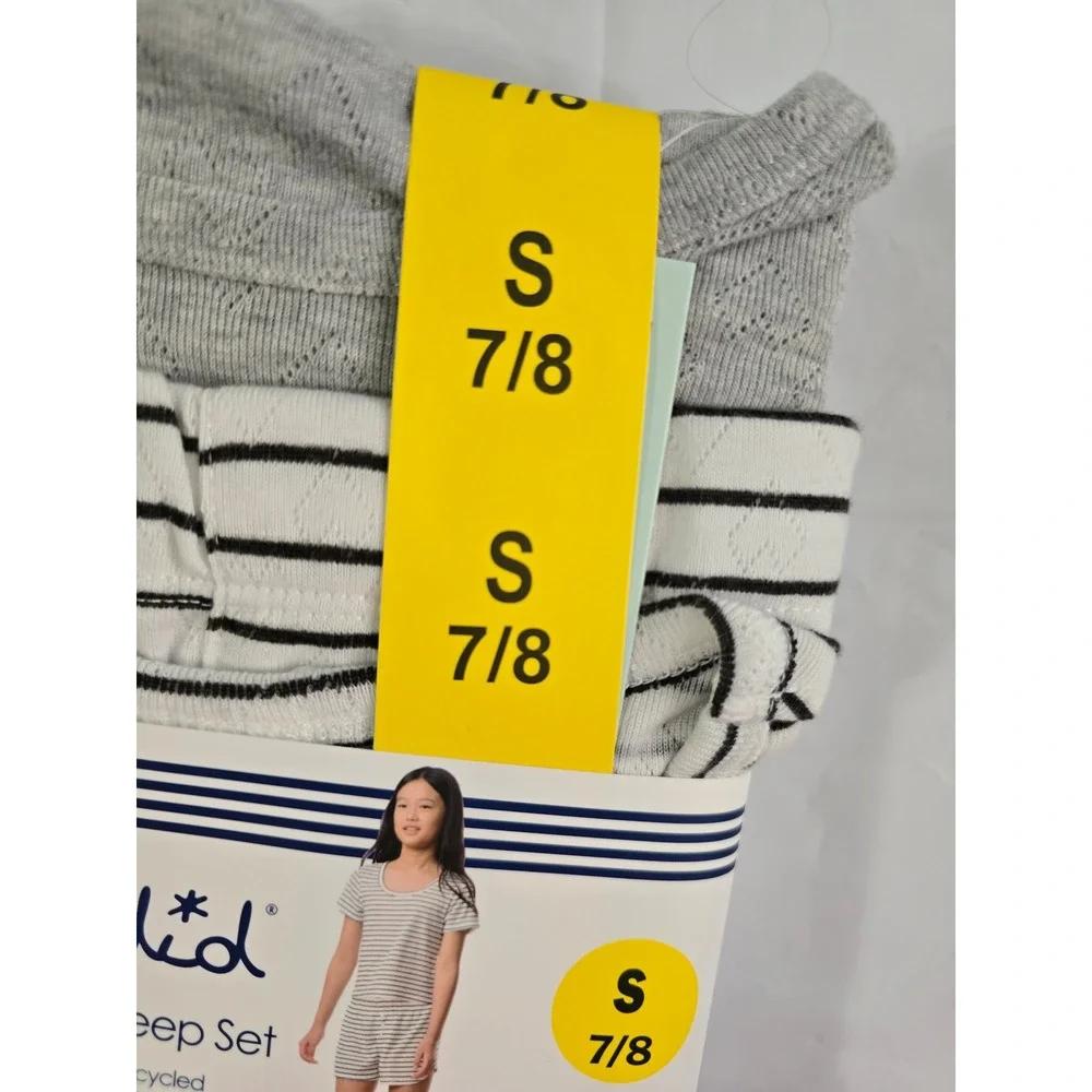 Splendid Kids 4 Piece Sleep Set Pajamas Grey Pointelle Striped Girls Size7/8 NWT
